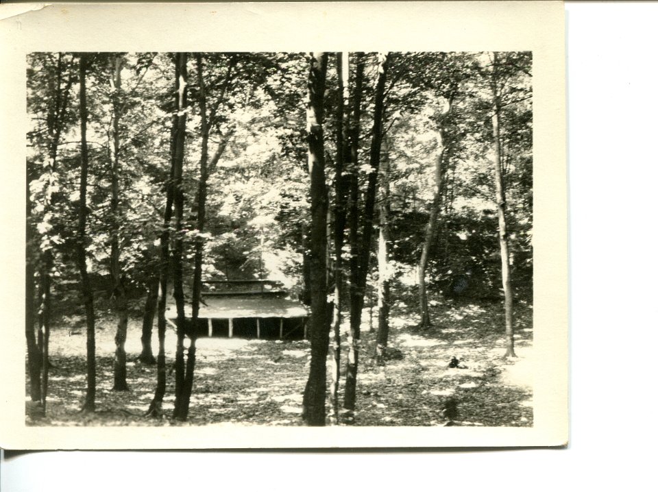 Amphitheater,NaturalwithPlatform